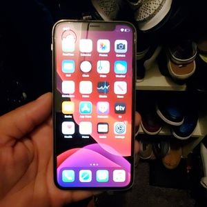 iPhone X 64gb Silver Unlocked